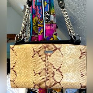 Miche Classic Base Bag Cori with Silver Chain Straps  and Magnetic Cover — A Gem